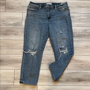DAZE relaxed fit boyfriend jeans distressed size 32